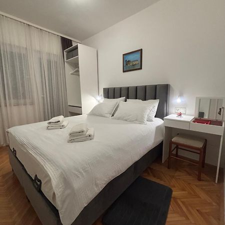 Morosini Apartments Biograd Na Moru Exteriör bild